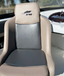 Lancha Tracker Geuna GT-540